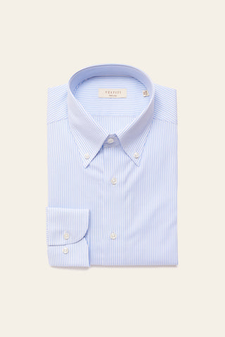 Colletto button down a righe blu